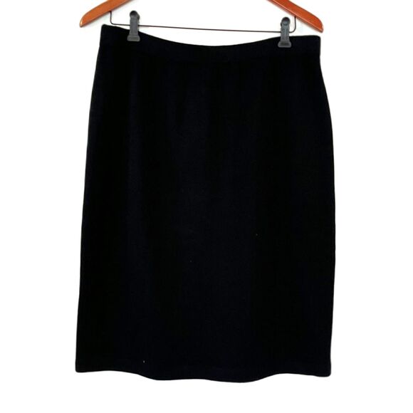 St. John Collection Marie Gray Black Santana Knit Pull On Skirt 14 *Flaws* - Picture 1 of 5